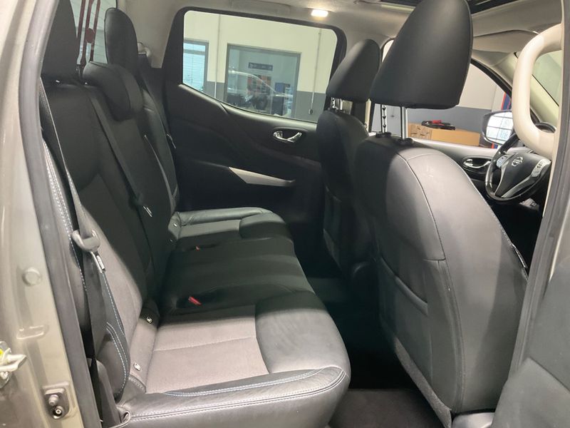 Nissan Navara NP-300 2.3 dCi N-Guard Double Cab 4x4 2022 – снимка 20