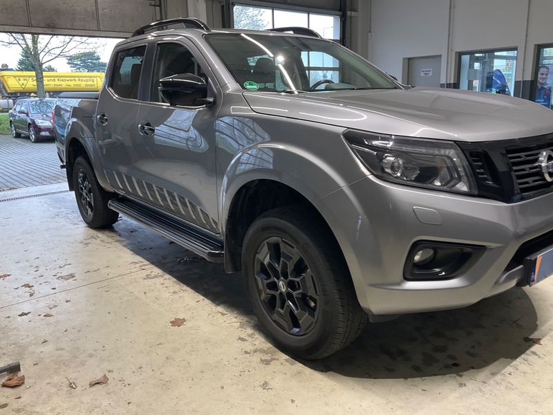 Nissan Navara NP-300 2.3 dCi N-Guard Double Cab 4x4 2022 – снимка 12
