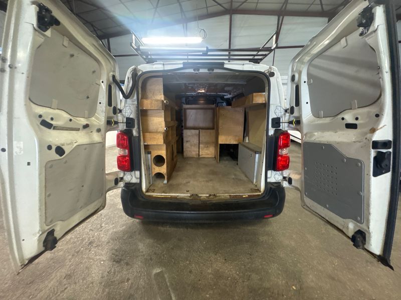 Citroen Jumpy 2.0 Blue-HDi Driver M 2019 – снимка 27