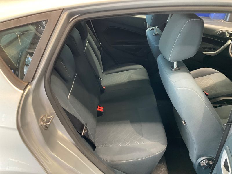 Ford Fiesta 1.6 TDCi Trend 2012 – снимка на щета