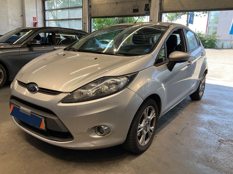 Ford Fiesta 1.6 TDCi Trend 2012 – снимка 1