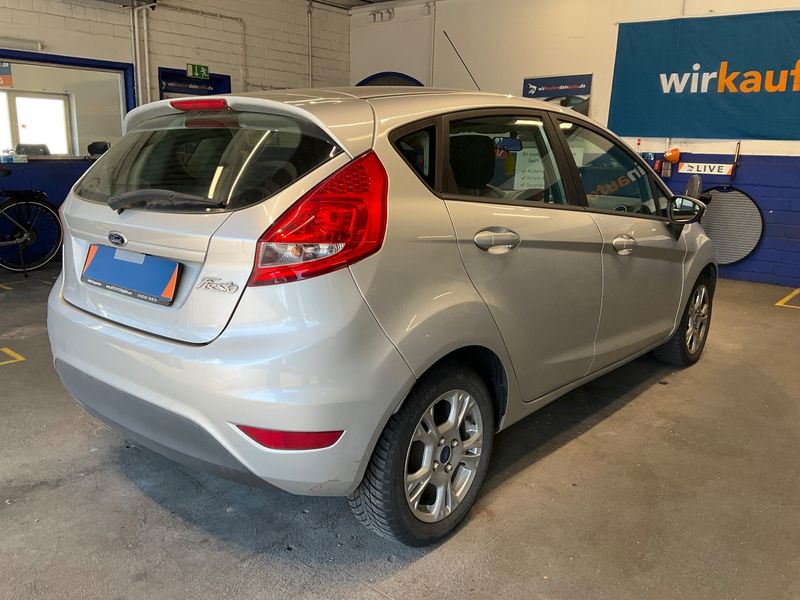 Ford Fiesta 1.6 TDCi Trend 2012 – снимка 2