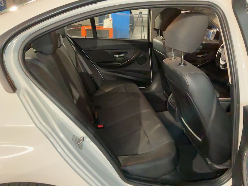 BMW 3er 318d 2014 – снимка 14