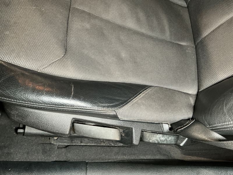 BMW 3er 318d 2014 – снимка на щета