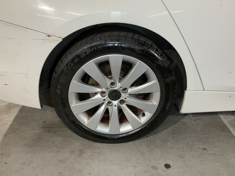 BMW 3er 318d 2014 – снимка на щета
