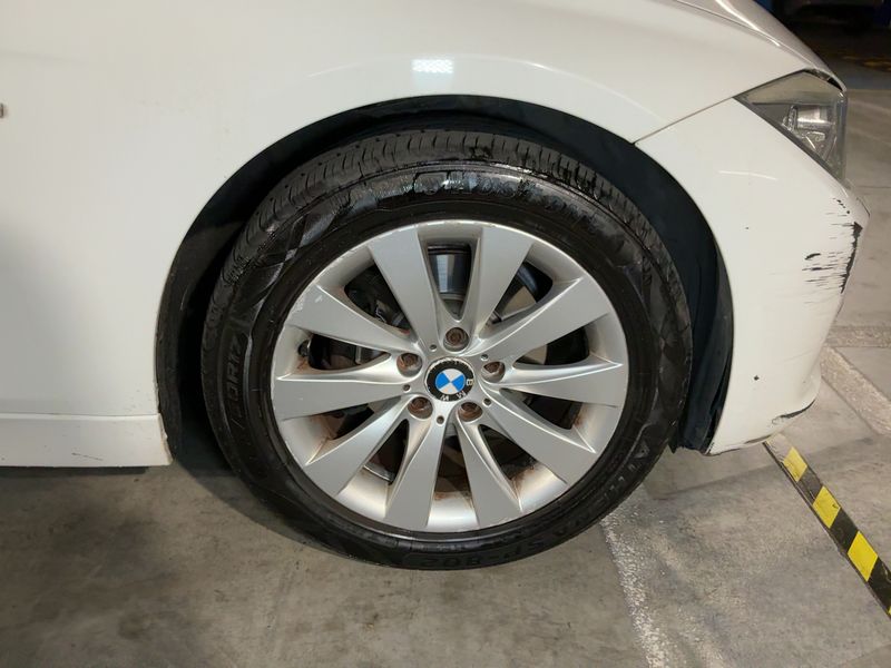 BMW 3er 318d 2014 – снимка на щета