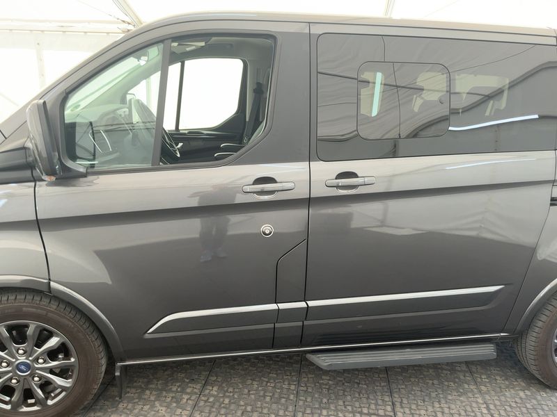 Ford Tourneo Custom 2.0 TDCi Mild-Hybrid 320 L1 Tourneo Titanium 2021 – снимка 4