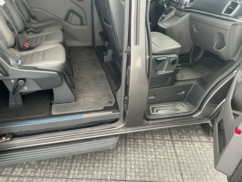 Ford Tourneo Custom 2.0 TDCi Mild-Hybrid 320 L1 Tourneo Titanium 2021 – снимка 23