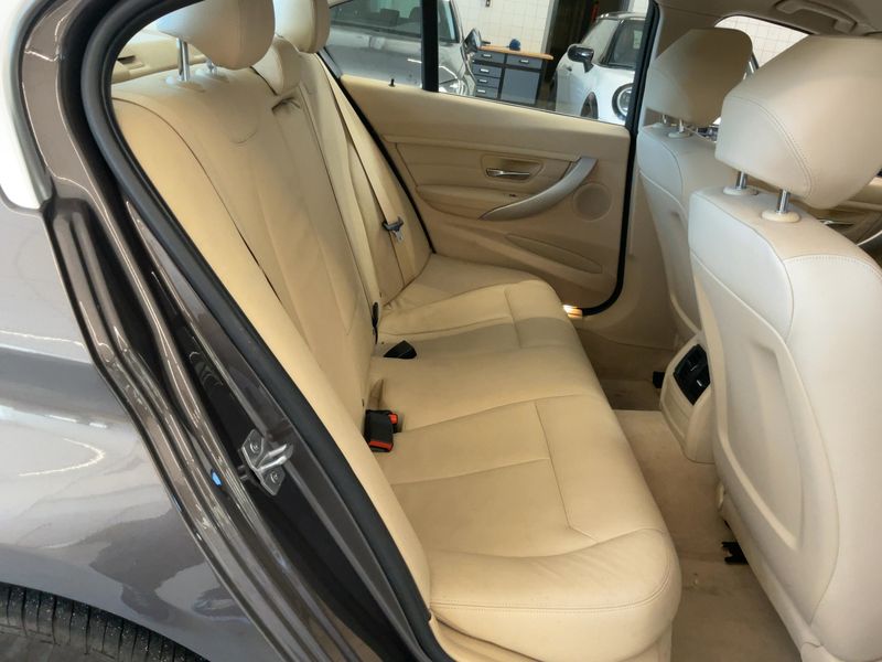 BMW 3er 316i 2014 – снимка 19
