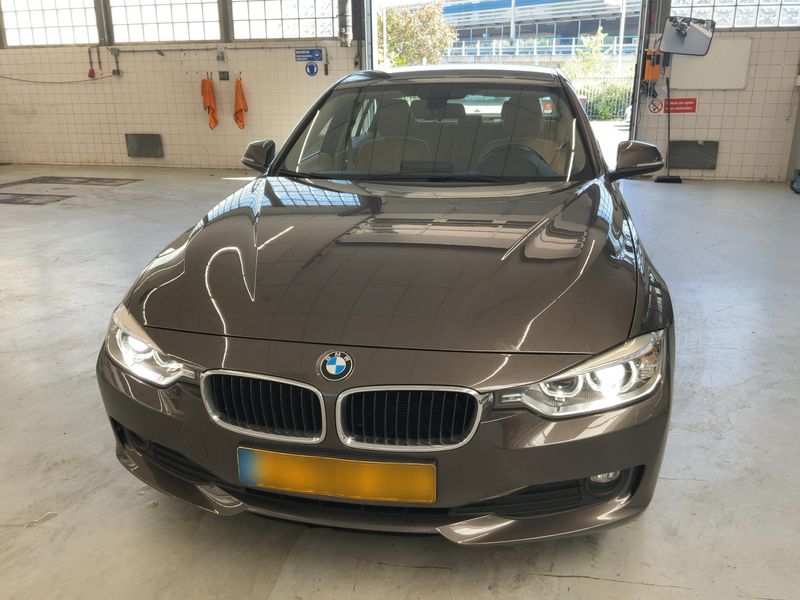 BMW 3er 316i 2014 – снимка 14