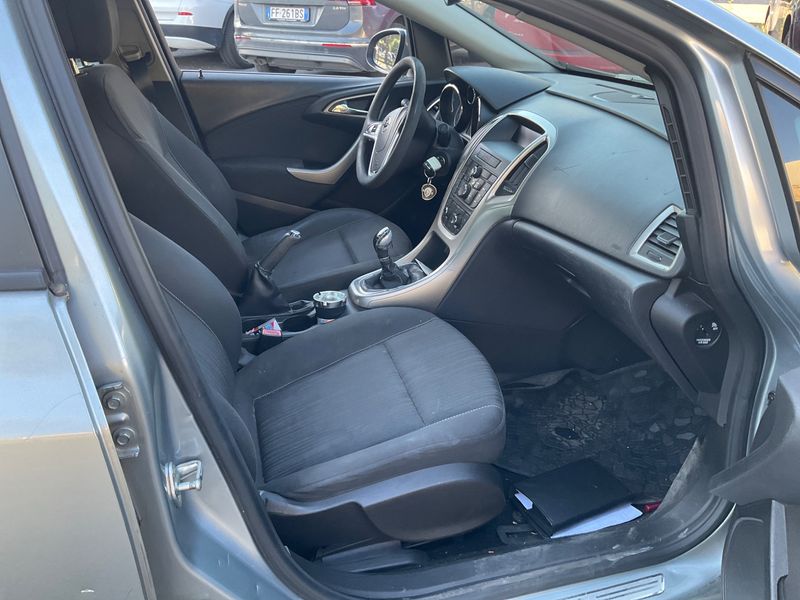 Opel Astra 1.7 CDTI Edition 2011 – снимка 3