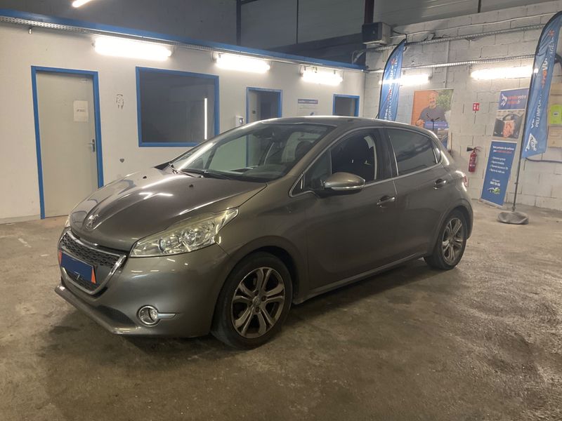 Peugeot 208 1.2 VTi Allure 2013 – снимка 1