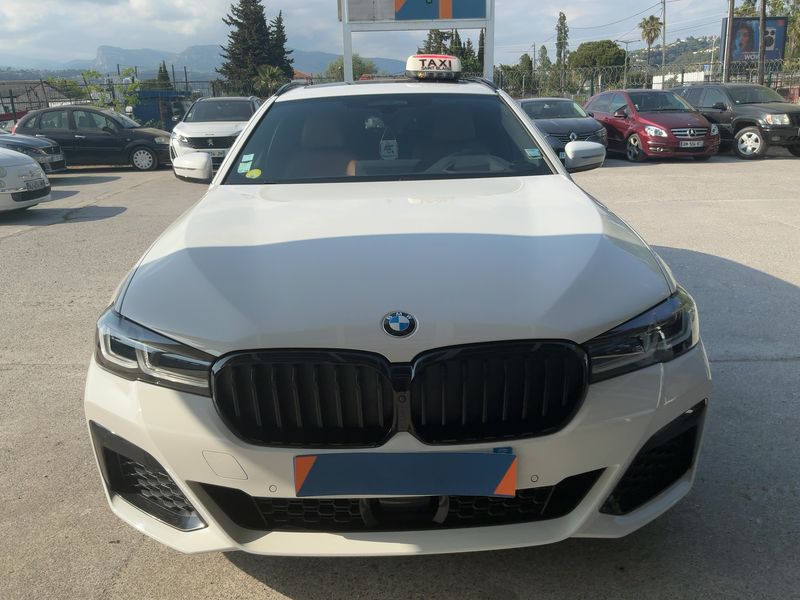 BMW 5er 530d Mild-Hybrid xDrive M Sport 2023 – снимка 14