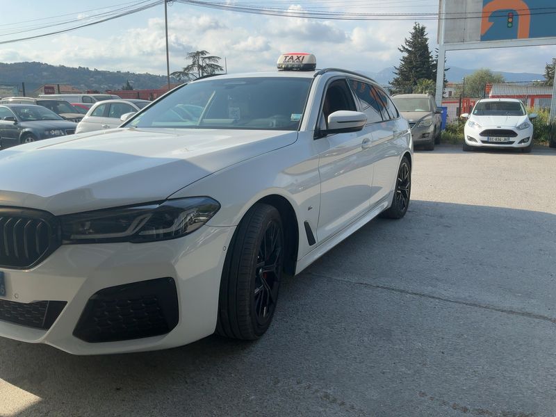 BMW 5er 530d Mild-Hybrid xDrive M Sport 2023 – снимка 2