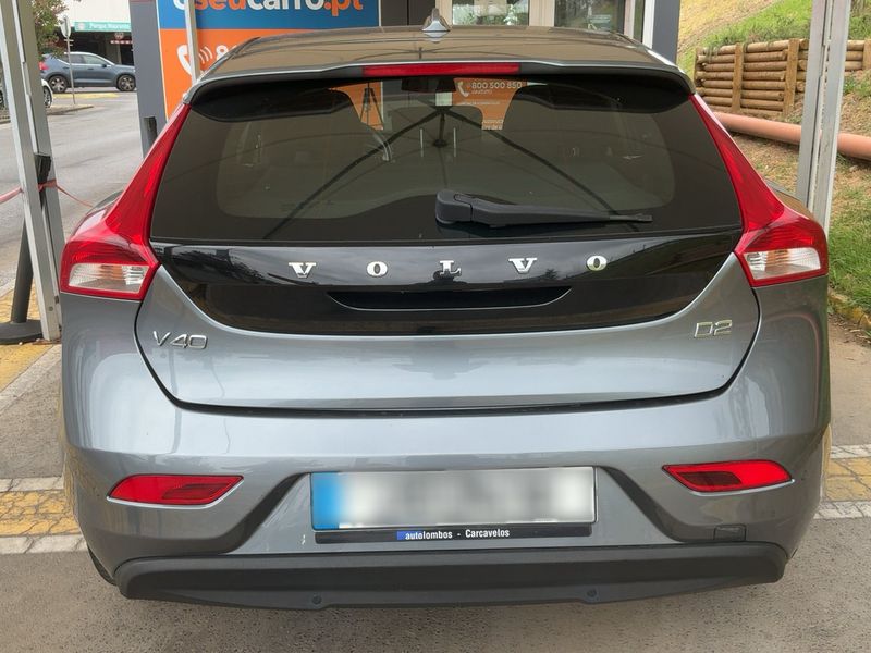 Volvo V40 2.0 D2 Kinetic 2018 – снимка 7