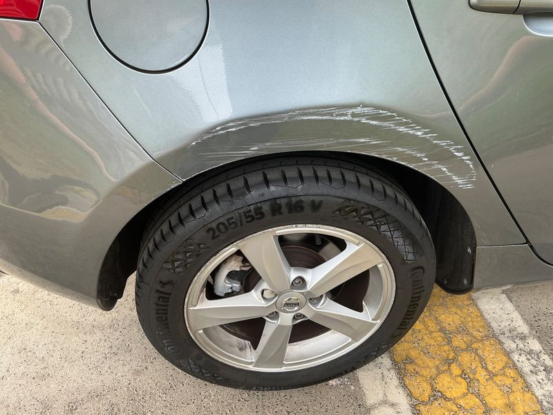 Volvo V40 2.0 D2 Kinetic 2018 – снимка 23