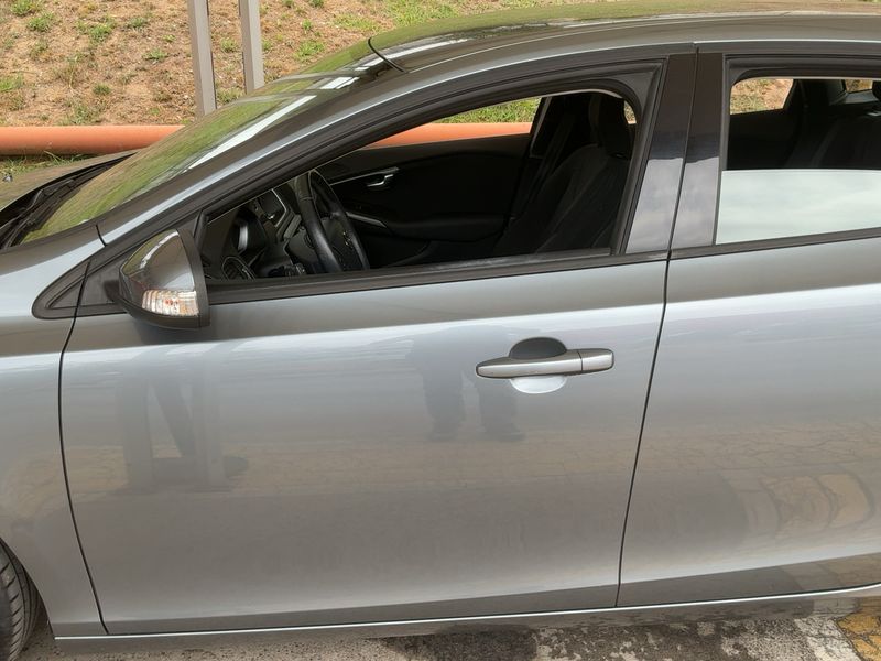 Volvo V40 2.0 D2 Kinetic 2018 – снимка 4