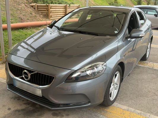 Volvo V40 2.0 D2 Kinetic 2018 – снимка 1