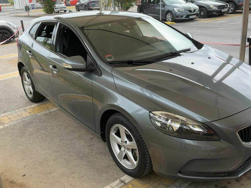 Volvo V40 2.0 D2 Kinetic 2018 – снимка 12