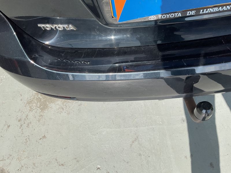 Toyota Avensis 2.0 Executive 2012 – снимка 27