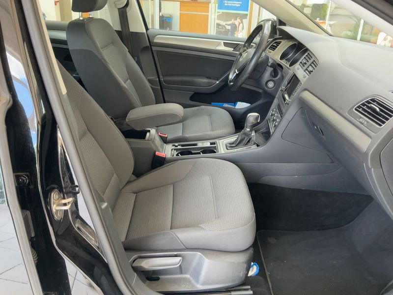 Volkswagen Golf VII 1.6 TDI Comfortline BlueMotion Tech 2015 – снимка 16