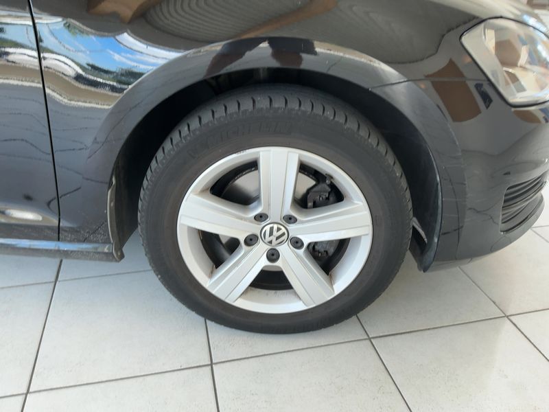 Volkswagen Golf VII 1.6 TDI Comfortline BlueMotion Tech 2015 – снимка 11