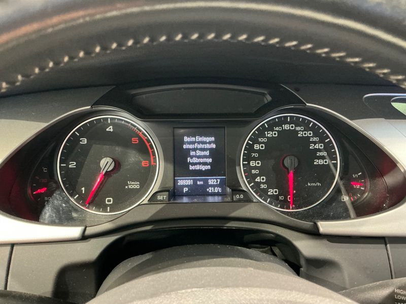 Audi A4 3.0 V6 TDI quattro S line Sportpaket plus 2011 – снимка 13