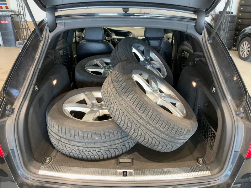 Audi A4 3.0 V6 TDI quattro S line Sportpaket plus 2011 – снимка 10