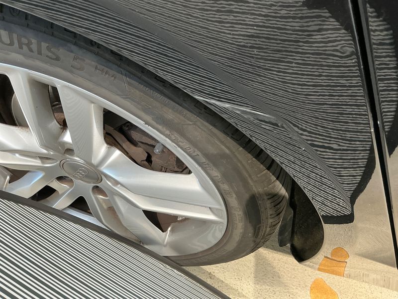 Audi A4 3.0 V6 TDI quattro S line Sportpaket plus 2011 – снимка на щета