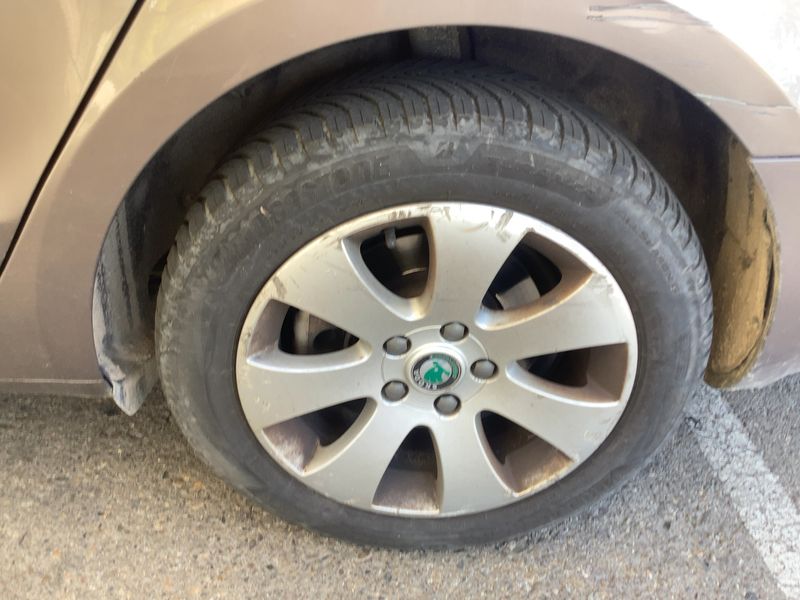 Skoda Superb 2.0 TDI Ambition 2011 – снимка 5