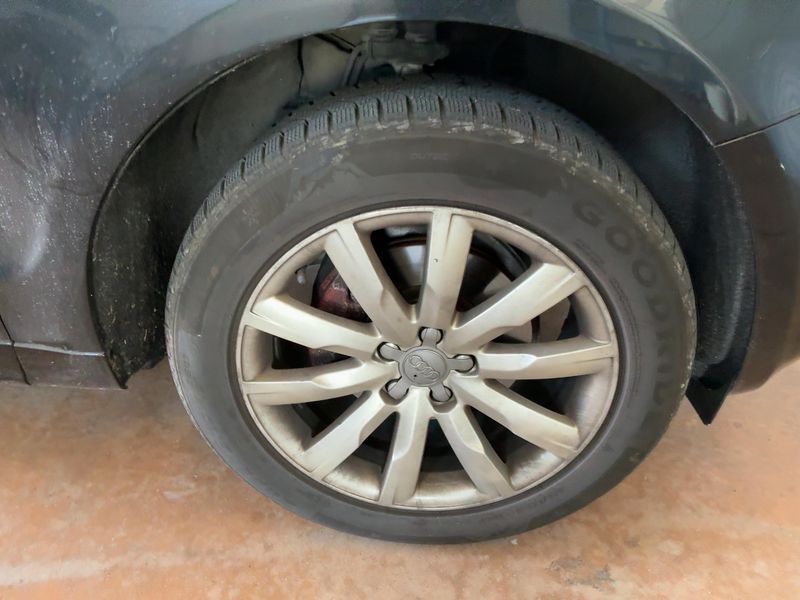 Audi Q5 2.0 TFSI quattro 2011 – снимка 11
