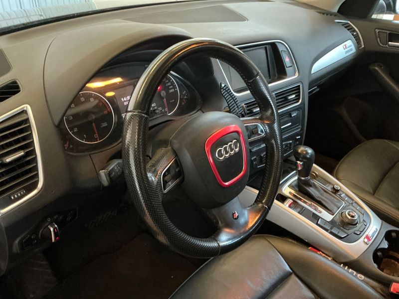 Audi Q5 2.0 TFSI quattro 2011 – снимка 22