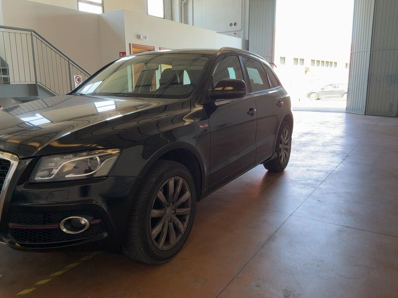Audi Q5 2.0 TFSI quattro 2011 – снимка 2