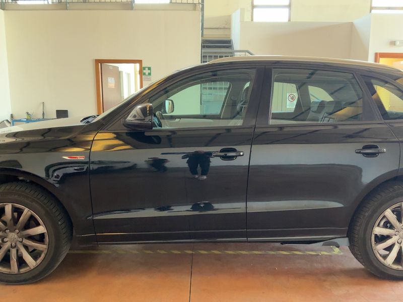 Audi Q5 2.0 TFSI quattro 2011 – снимка 4