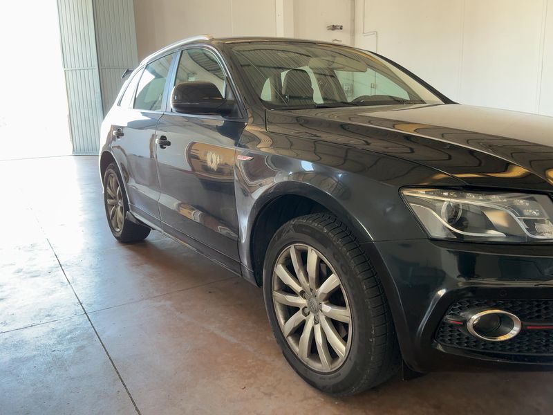 Audi Q5 2.0 TFSI quattro 2011 – снимка 12