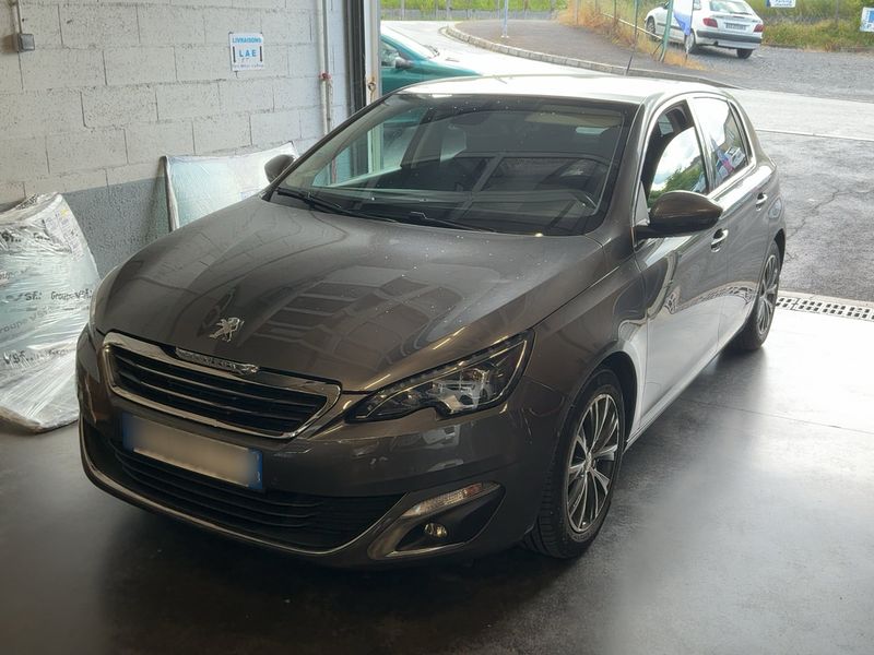 Peugeot 308 1.2 e-THP Allure 2016 – снимка 1