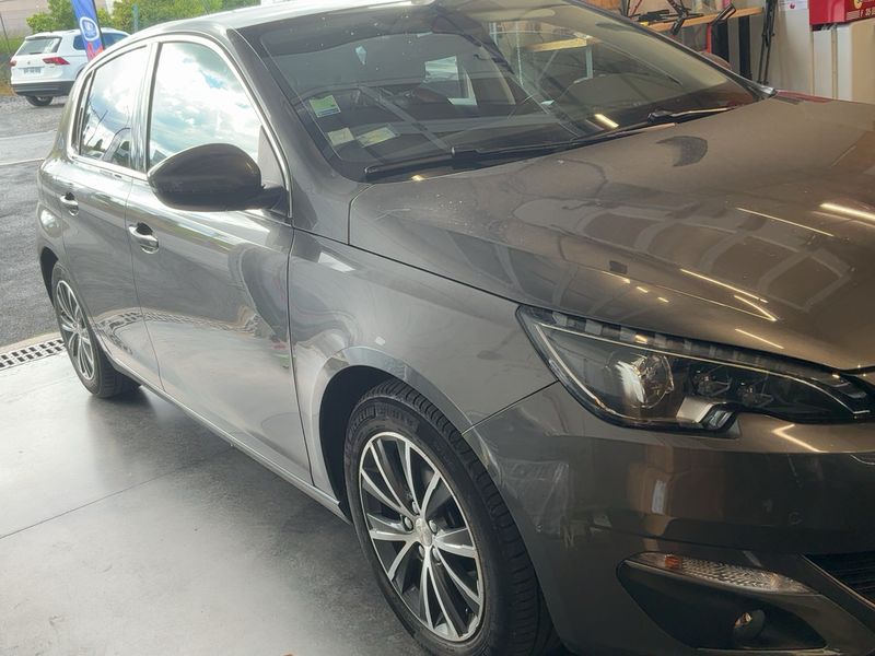 Peugeot 308 1.2 e-THP Allure 2016 – снимка 12