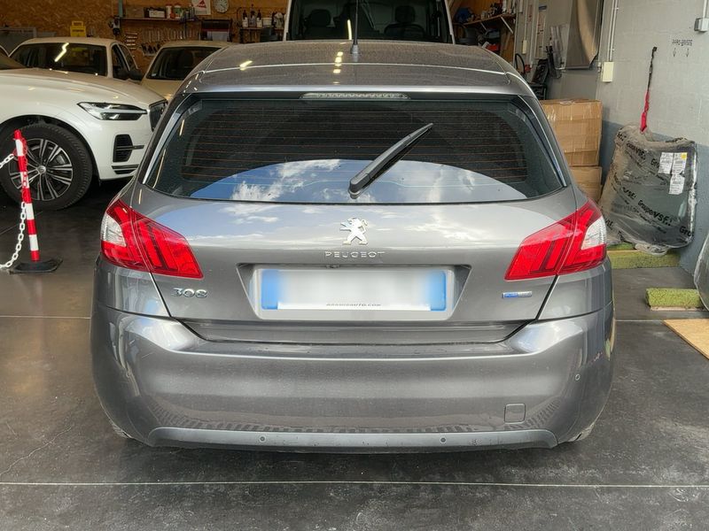 Peugeot 308 1.2 e-THP Allure 2016 – снимка 7