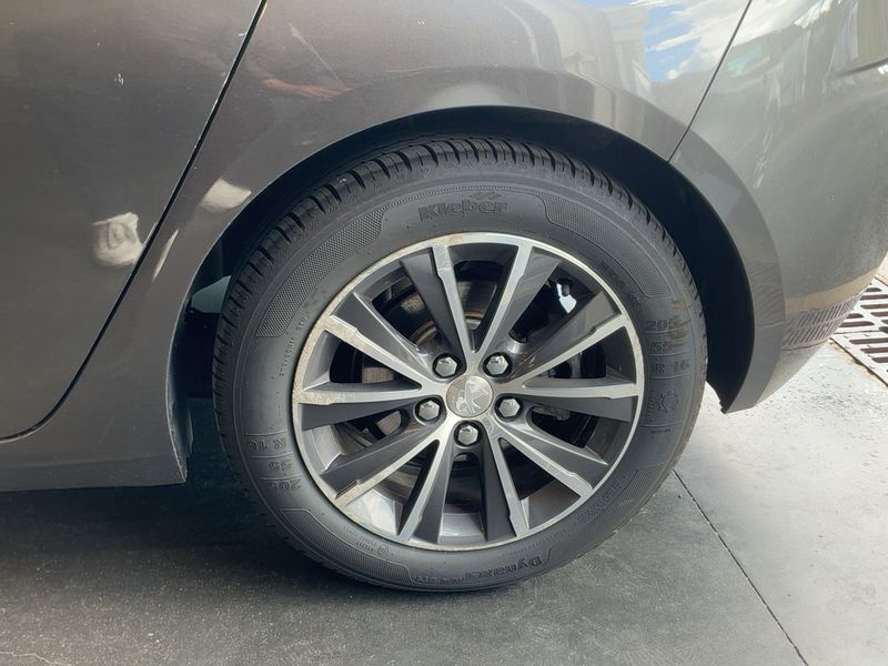 Peugeot 308 1.2 e-THP Allure 2016 – снимка 5