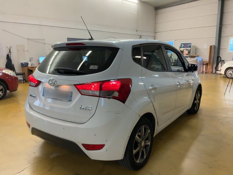 Hyundai ix20 1.4 Intuitive Blue 2016 – снимка 8