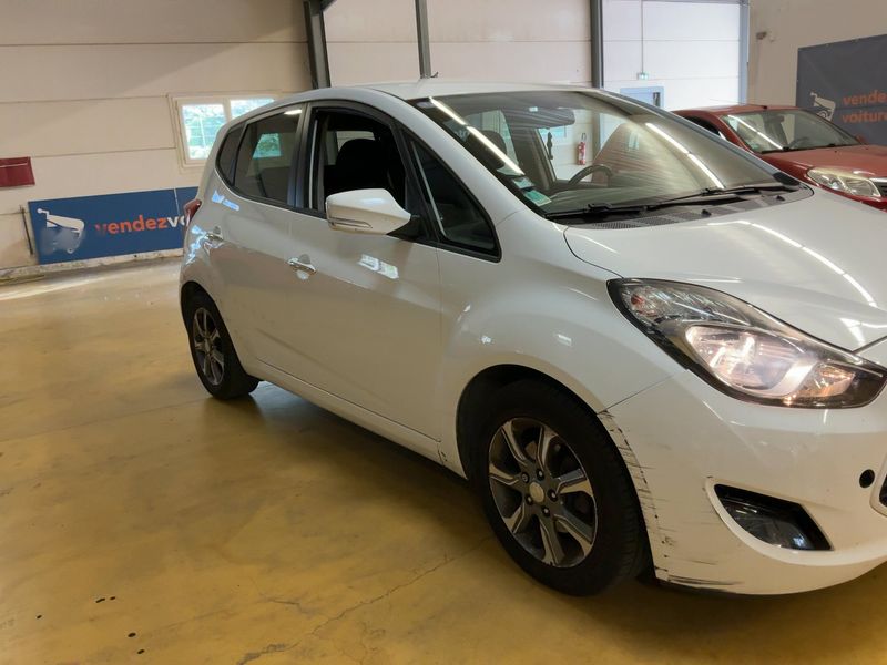 Hyundai ix20 1.4 Intuitive Blue 2016 – снимка 12