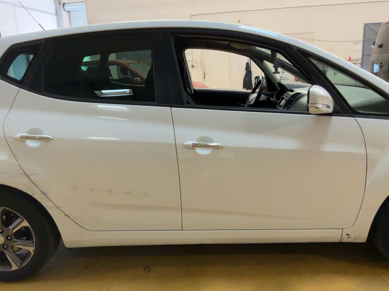 Hyundai ix20 1.4 Intuitive Blue 2016 – снимка 10