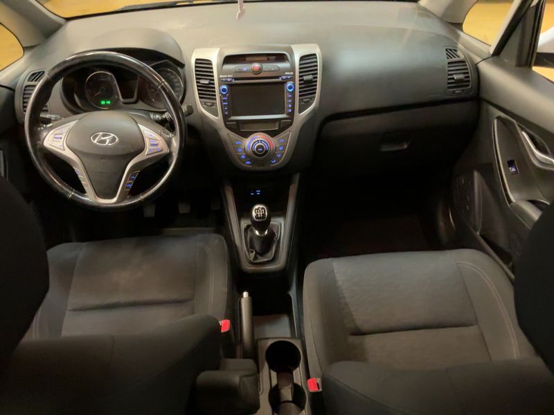 Hyundai ix20 1.4 Intuitive Blue 2016 – снимка 17