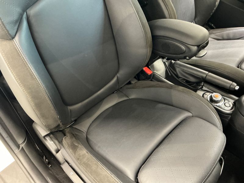 MINI Cabrio Cooper S 2020 – снимка 24