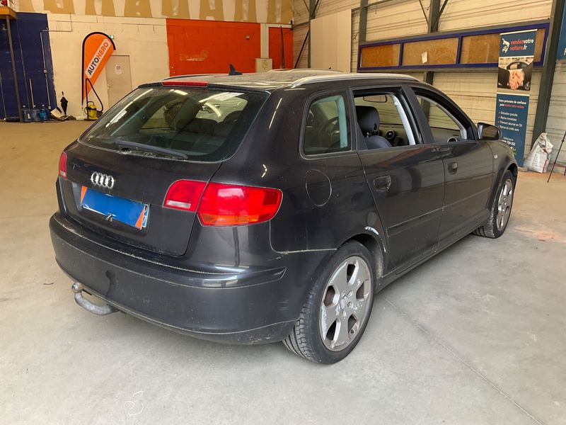 Audi A3 Sportback 2.0 TDI quattro Ambition 2006 – снимка 2