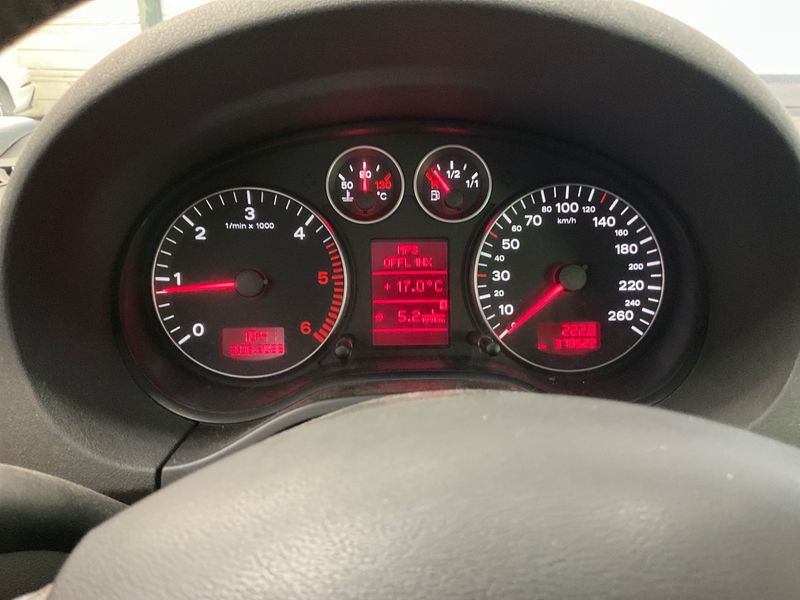 Audi A3 Sportback 2.0 TDI quattro Ambition 2006 – снимка 4