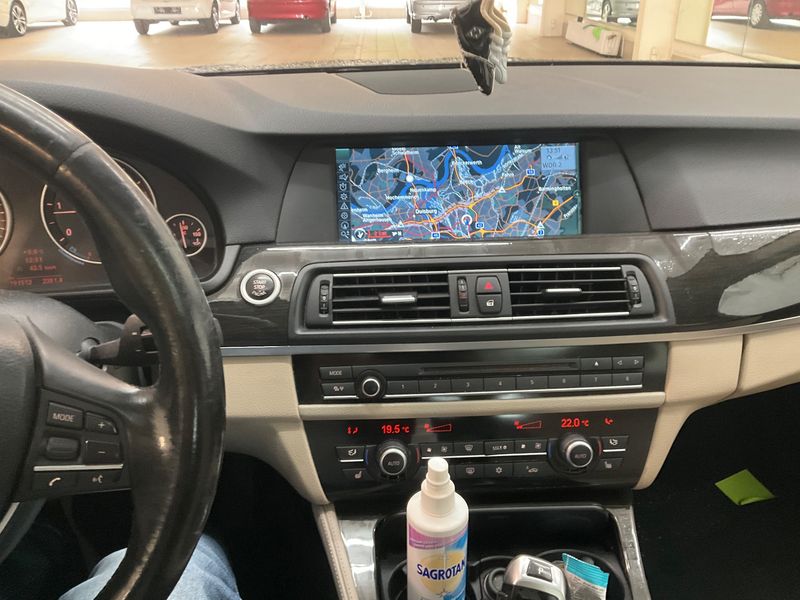 BMW 5er 520d 2011 – снимка 12