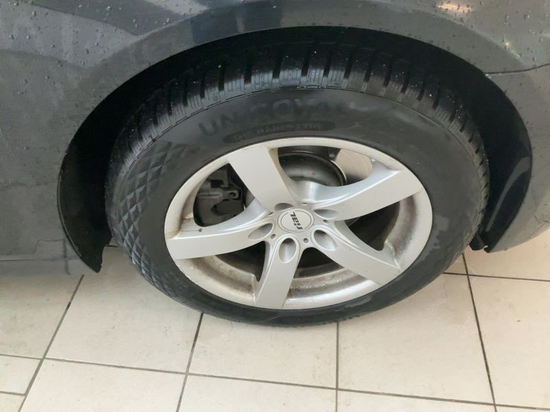 BMW 5er 520d 2011 – снимка 19
