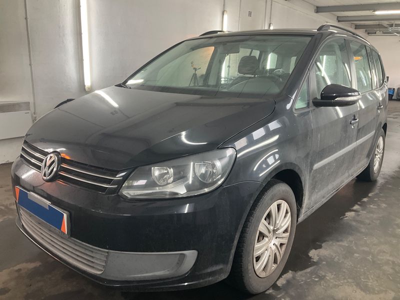 Volkswagen Touran 1.2 TSI Trendline BlueMotion Tech 2010 – снимка 1