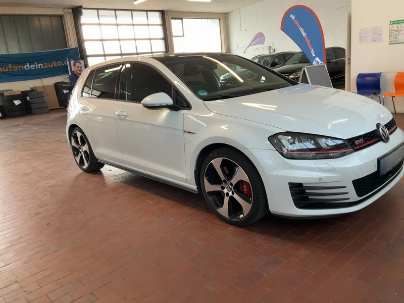 Volkswagen Golf VII 2.0 TFSI GTI "Performance" BlueMotion Tech 2016 – снимка 12